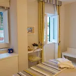 Carlotta 4* Minori